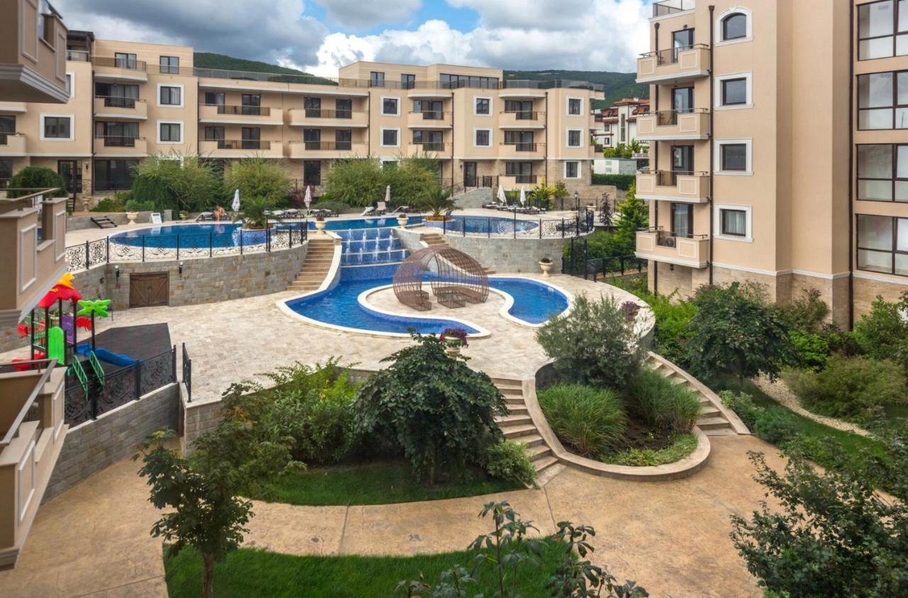 Premium Complex Millennium 2 - Family Apartments Sveti Vlas Exterior photo