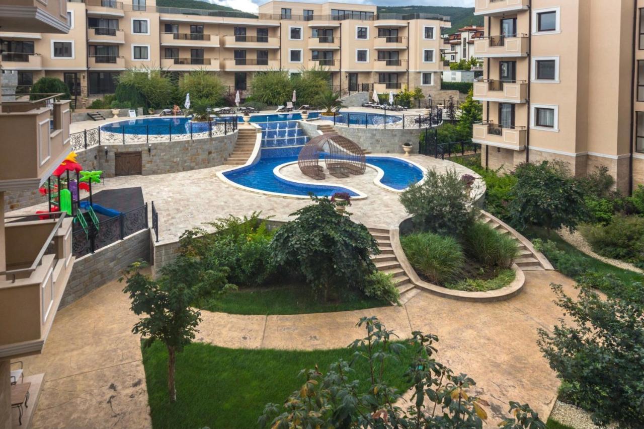 Premium Complex Millennium 2 - Family Apartments Sveti Vlas Exterior photo